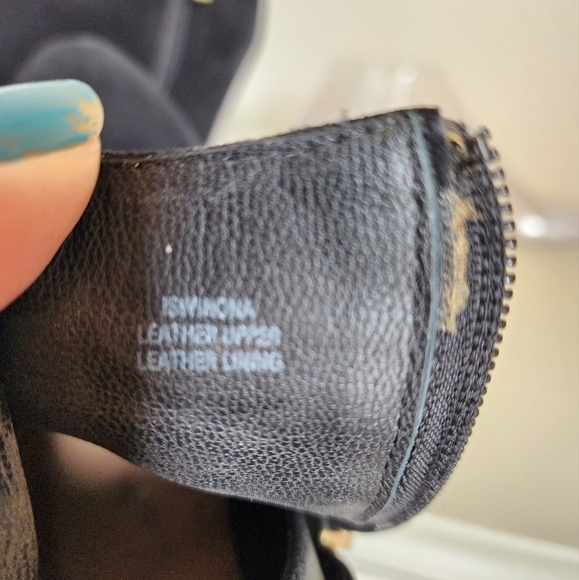 Isaac Mizrahi Black Suede Wedge Women's  Botties   Size 8 - Picture 2 of 8